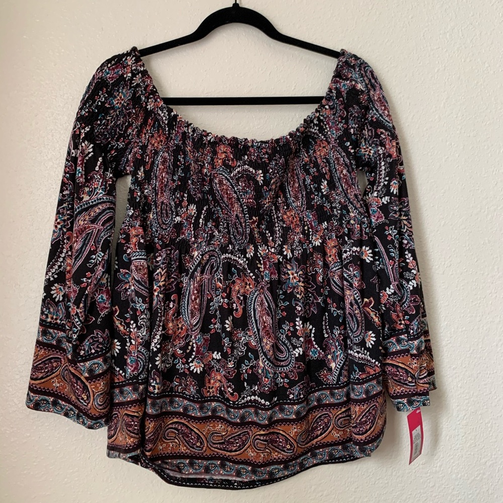 off the shoulder paisley pattern blouse